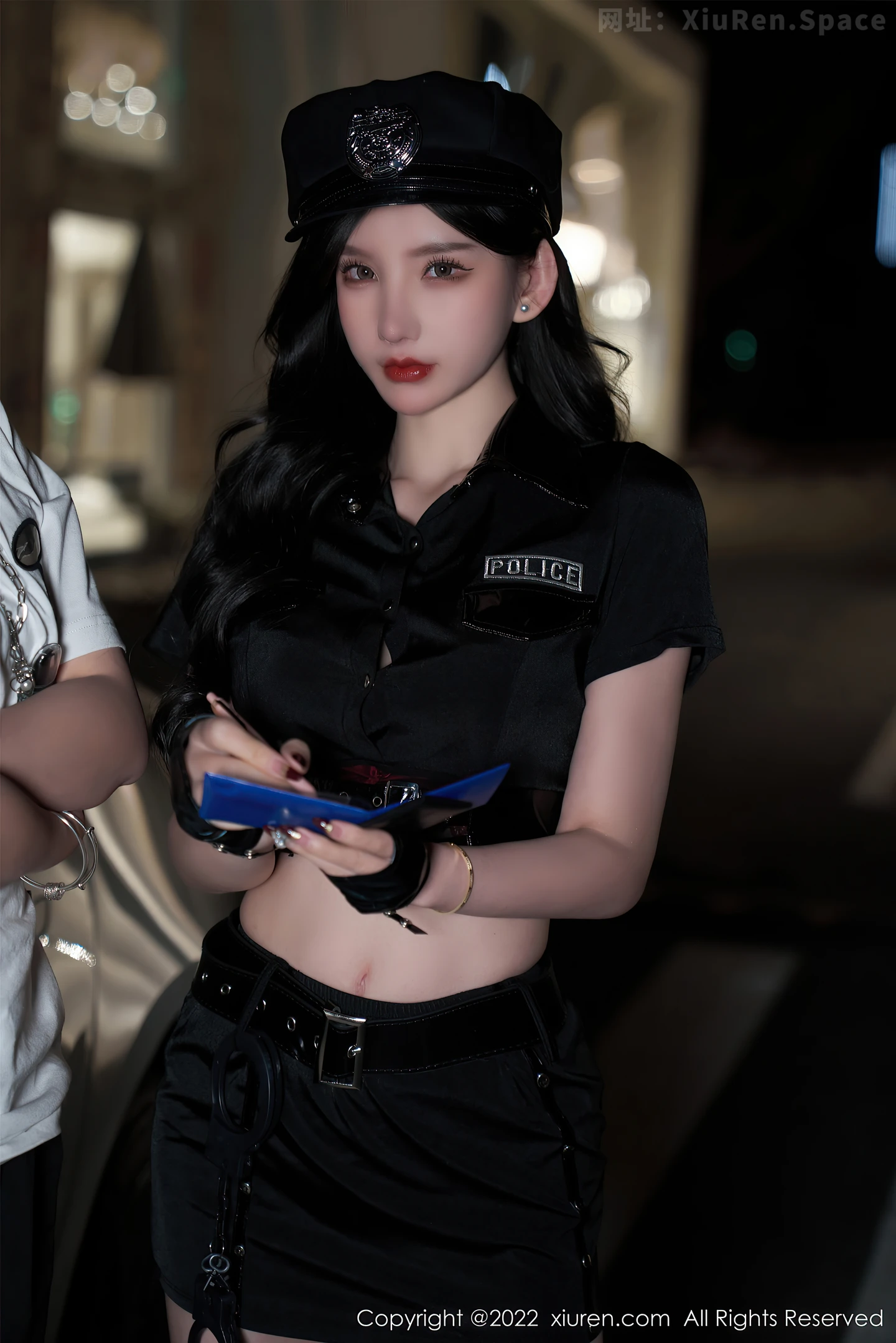 图片[3]-[XiuRen秀人网]VOL.4741 女神周于希Sally女警官主题黑色短裙露蕾丝内裤秀翘臀诱惑写真72P-秀人网官方网站